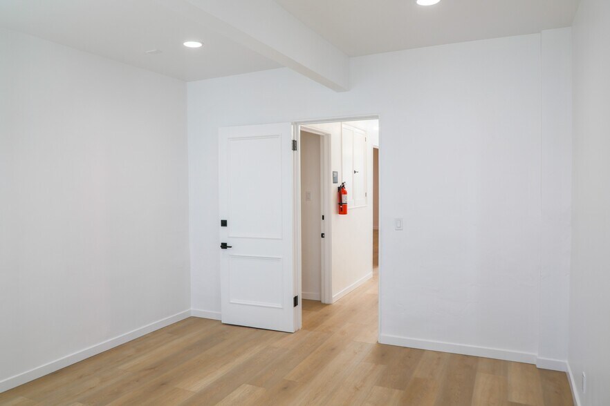 More Photos Of 1138-1140 Westwood Blvd, Los Angeles Storefront Retail Office For Lease