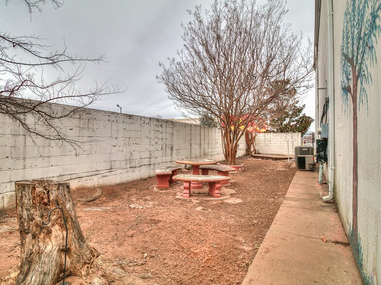 More Photos Of 4645 Tinker Diagonal, Oklahoma City Loft Creative Space For Sale