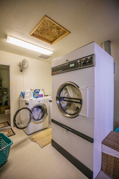 More Photos Of 605 4th Ave, Fort Garland Hotel For Sale