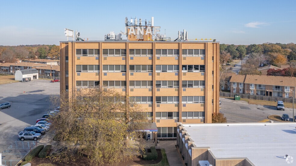 More Photos Of 5900 E Virginia Beach Blvd, Norfolk Office For Lease