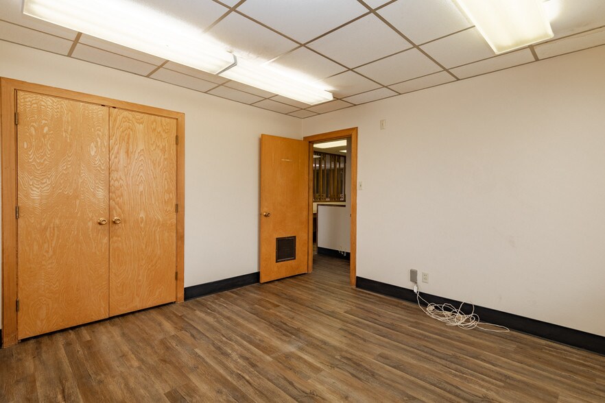 More Photos Of 5 Briercroft Office Park, Lubbock Office For Sale