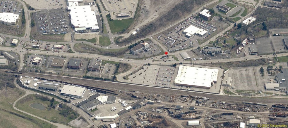 More Photos Of 1650 Lebanon Church Rd, Pittsburgh Auto Repair For Sale