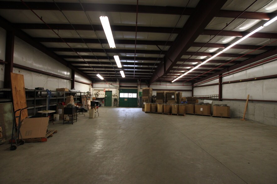 More Photos Of 11 Hankey St, Rochdale Warehouse For Lease