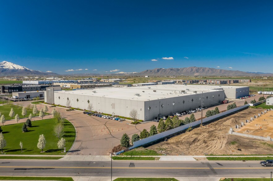 Primary Photo Of 530 S 2000 W, Springville Distribution For Lease