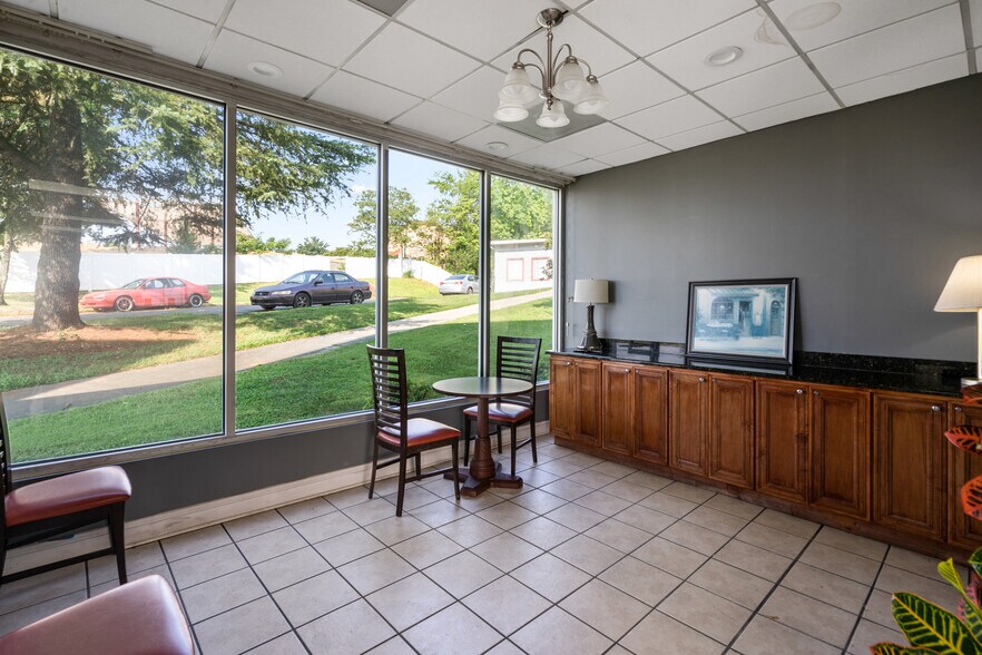 More Photos Of 1240 S Lucky Penny St, Charlotte Hotel For Sale