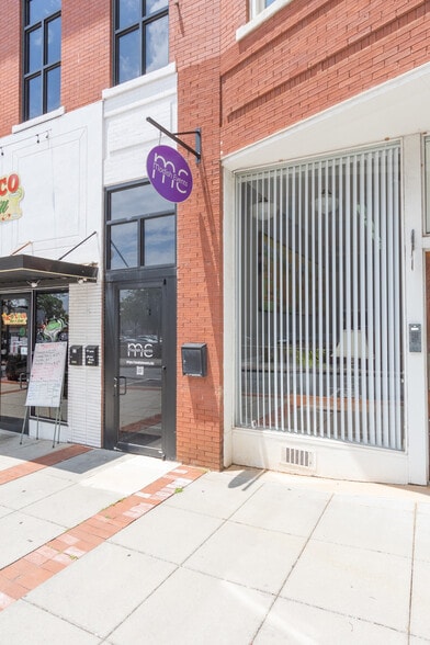 More Photos Of 122 W Whitner St, Anderson Storefront Retail Office For Lease