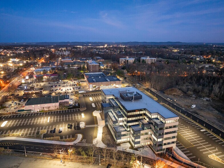 More Photos Of 33 Route 59, Monsey Office For Lease