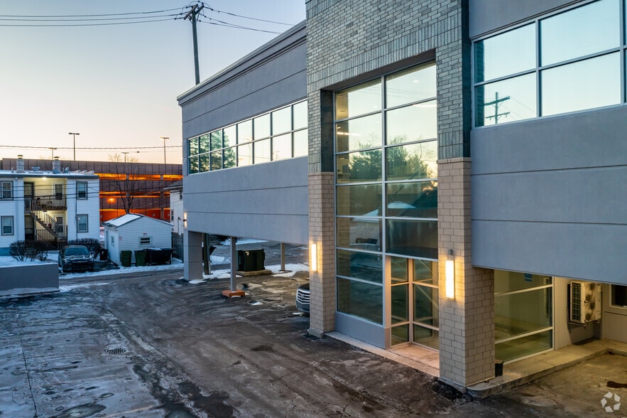 More Photos Of 812 S Main St, Royal Oak Loft Creative Space For Lease