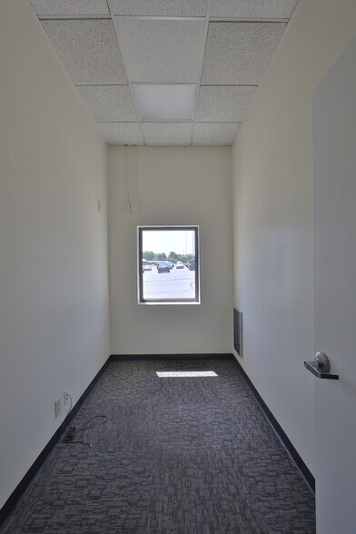 More Photos Of 1600 Sheridan Dr, Lancaster Medical For Sale