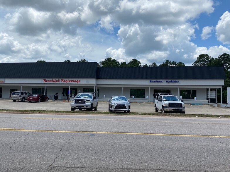 More Photos Of 1605 Vernon St, Lagrange Unknown For Lease