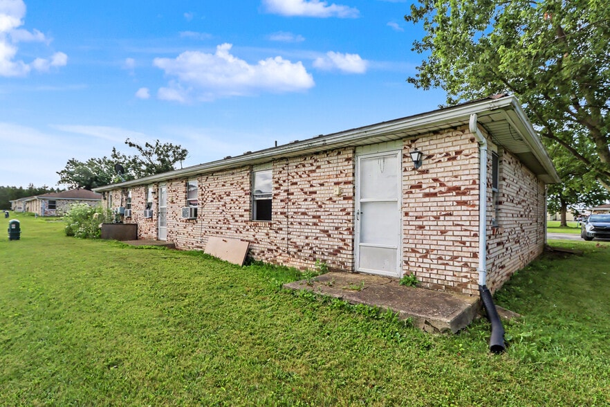 More Photos Of 318 Rae Ct, Willard Apartments For Sale