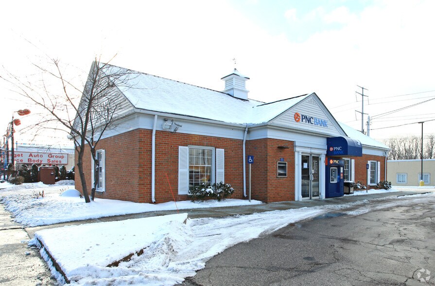Primary Photo Of 536 Broadway Ave, Bedford Bank For Sale