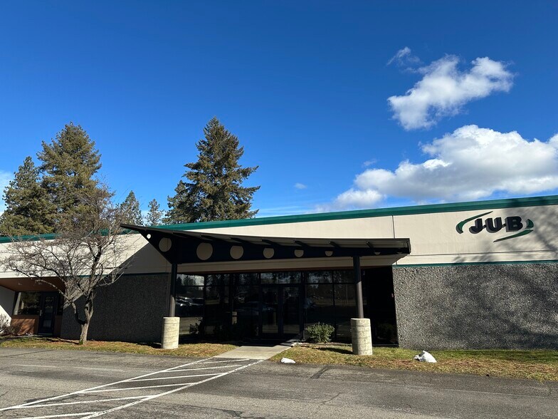 More Photos Of 7825 N Meadowlark Way, Coeur d'Alene Office For Lease