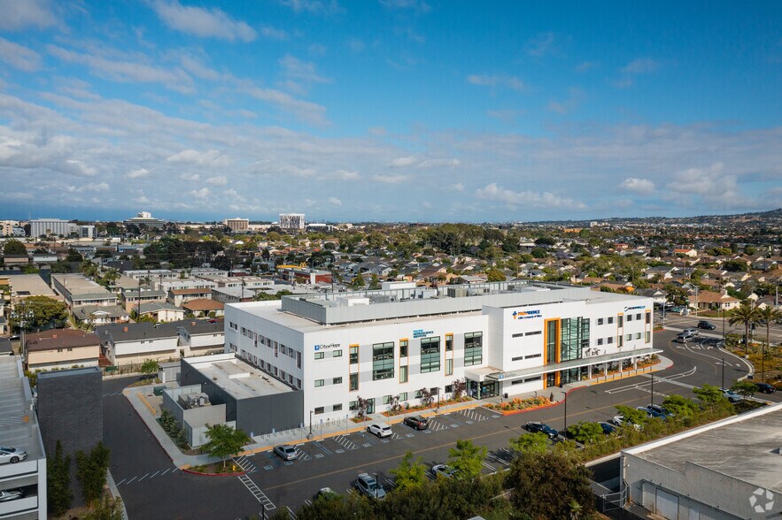 More Photos Of 5215 Torrance Blvd, Torrance Medical For Lease