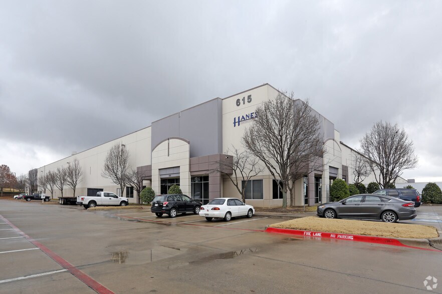 Primary Photo Of 615 Westport Pky, Grapevine Warehouse For Lease