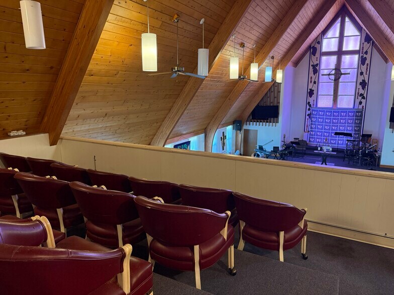 More Photos Of 4869 Scotsdale Blvd, House Springs Religious Facility For Sale