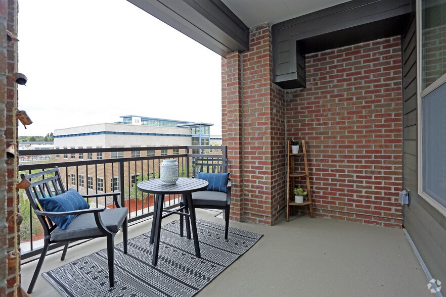 More Photos Of 115 wilcox St, Castle Rock Apartments For Lease