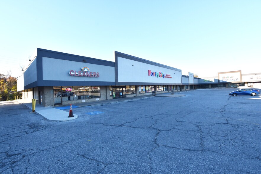 More Photos Of 9930-9974 York Rd, Cockeysville Unknown For Lease