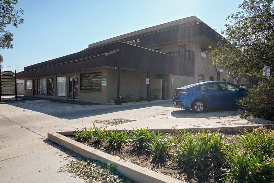 More Photos Of 1344 W 6th St, Corona Office For Sale