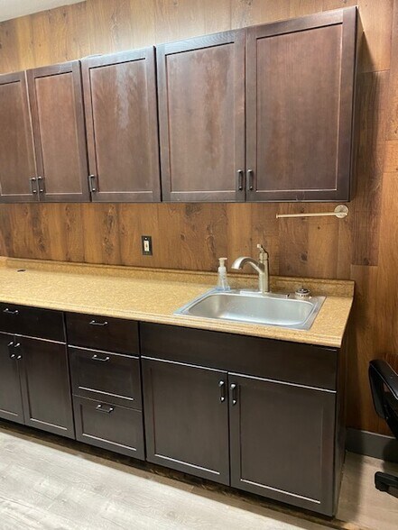 More Photos Of 16776 Bernardo Center Dr, San Diego Medical For Lease