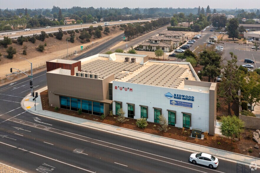 More Photos Of 5215 W Noble St, Visalia Medical For Lease