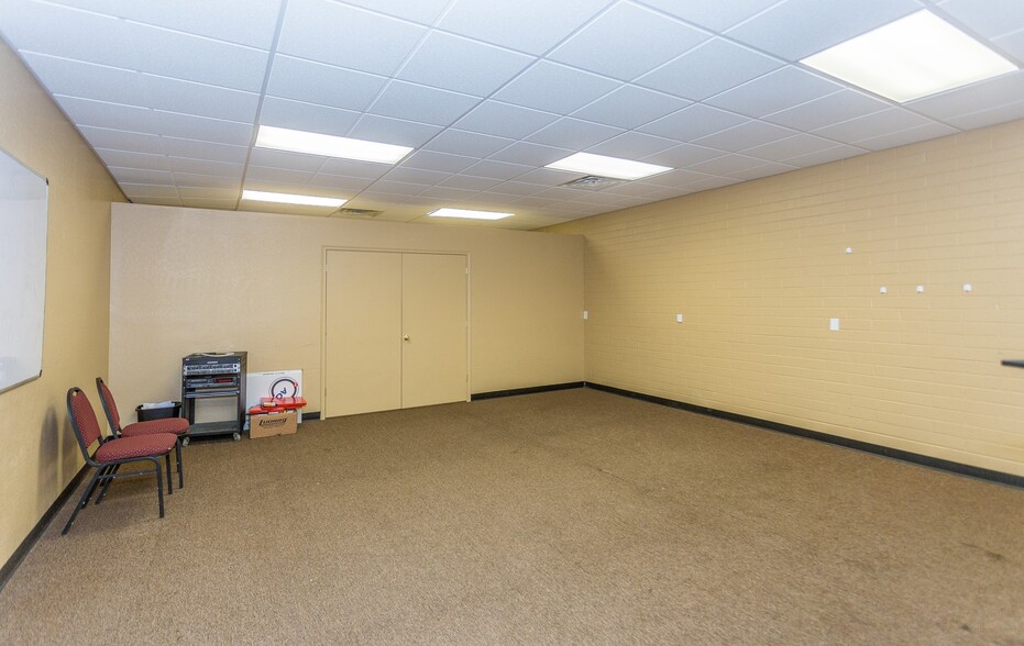 More Photos Of 534 Madison Ave, Prescott Freestanding For Sale