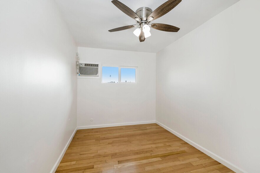 More Photos Of 423 N Harvard Blvd, Los Angeles Apartments For Sale