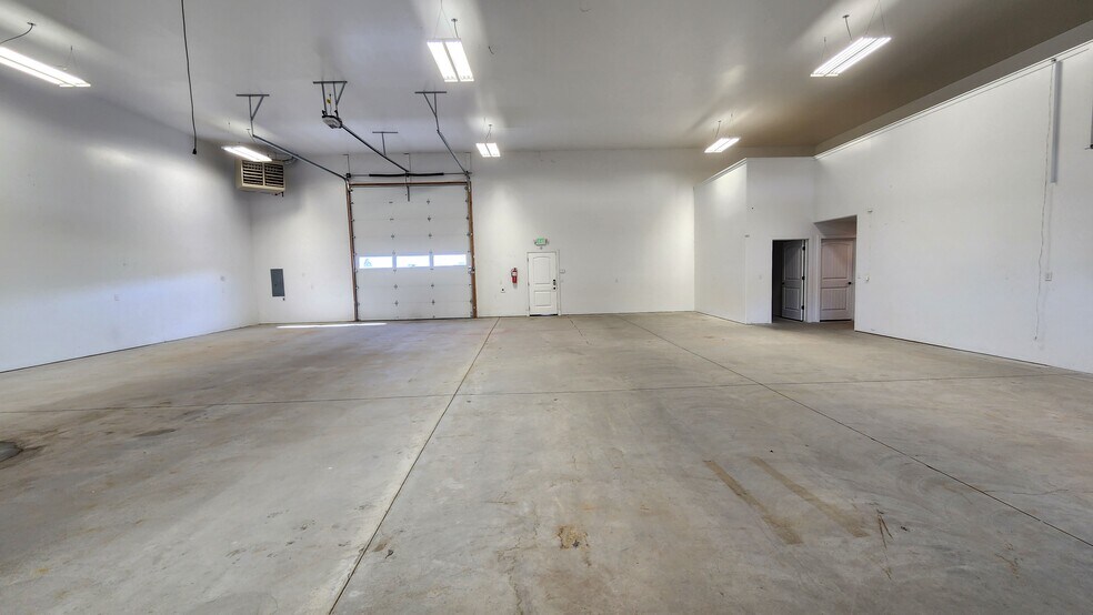 More Photos Of 3946 Professional Way, Idaho Falls Warehouse For Lease