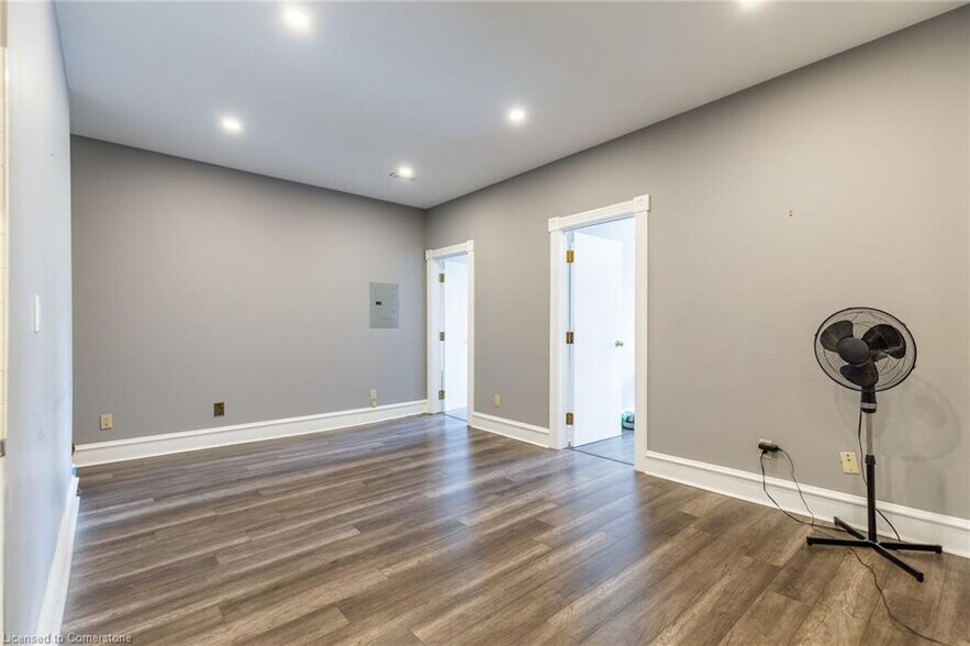 More Photos Of 21 Bold St, Hamilton Office Residential For Sale