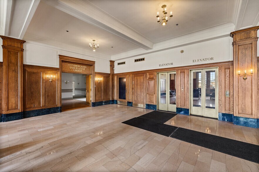 More Photos Of 380 N Main St, Mansfield Office Residential For Sale