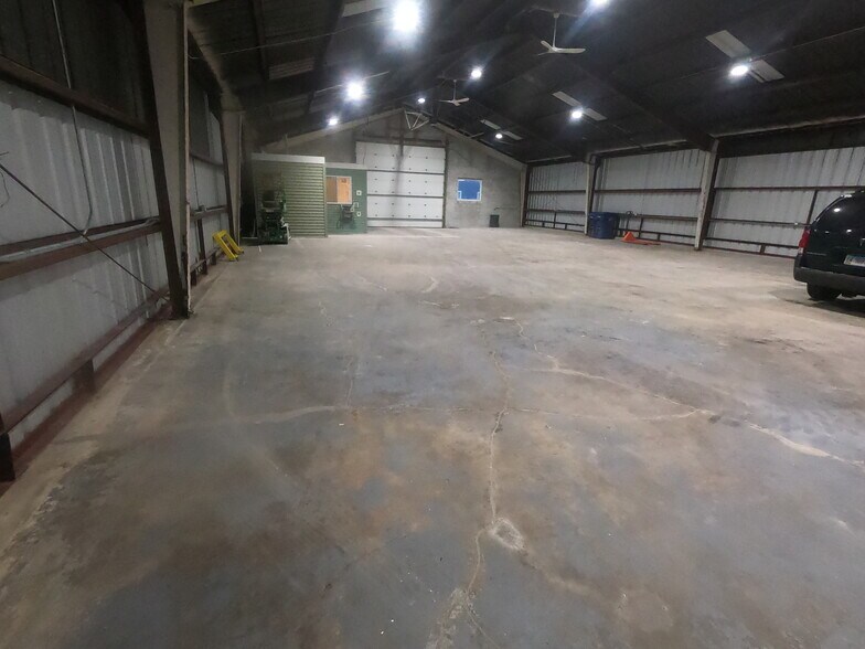 More Photos Of 109 S 11th Ave, Maywood Warehouse For Sale