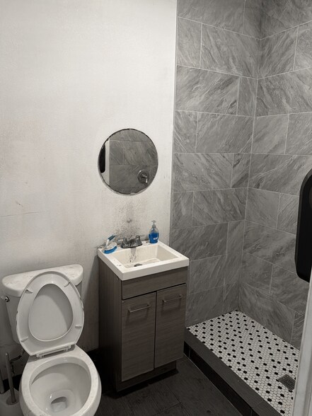 More Photos Of 7620 North Ave, Lemon Grove Service For Lease