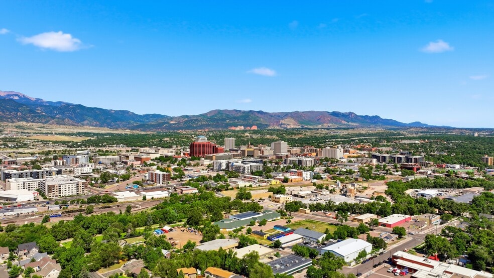 More Photos Of 535 E Cimarron St, Colorado Springs Warehouse For Sale