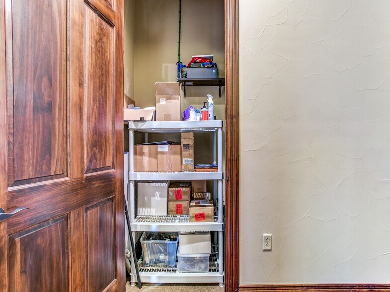 More Photos Of 9300 John Hickman Pky, Frisco Medical For Lease