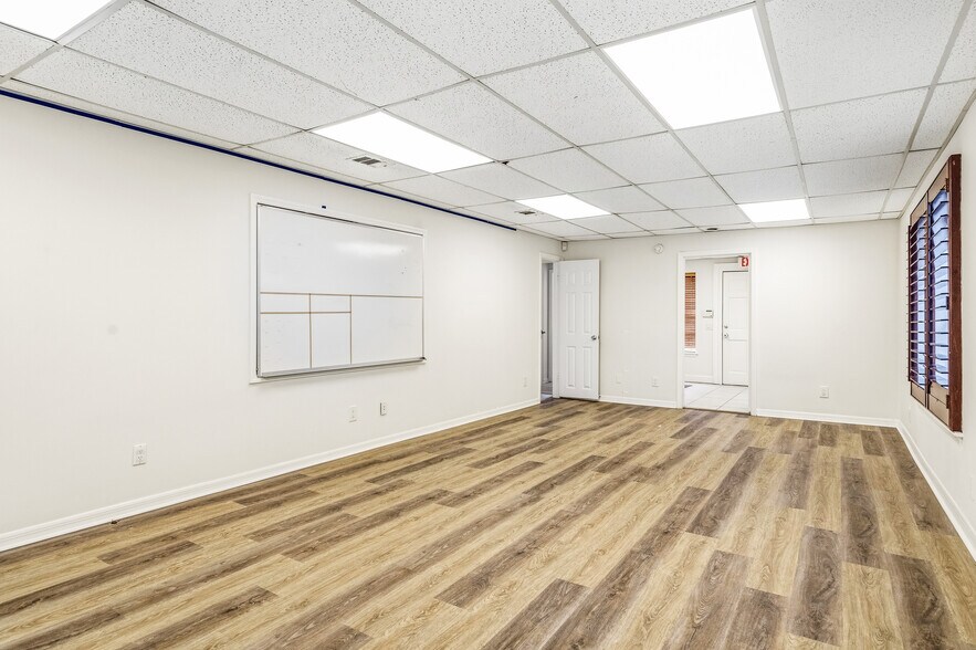 More Photos Of 1507 20th St, Vero Beach Medical For Lease