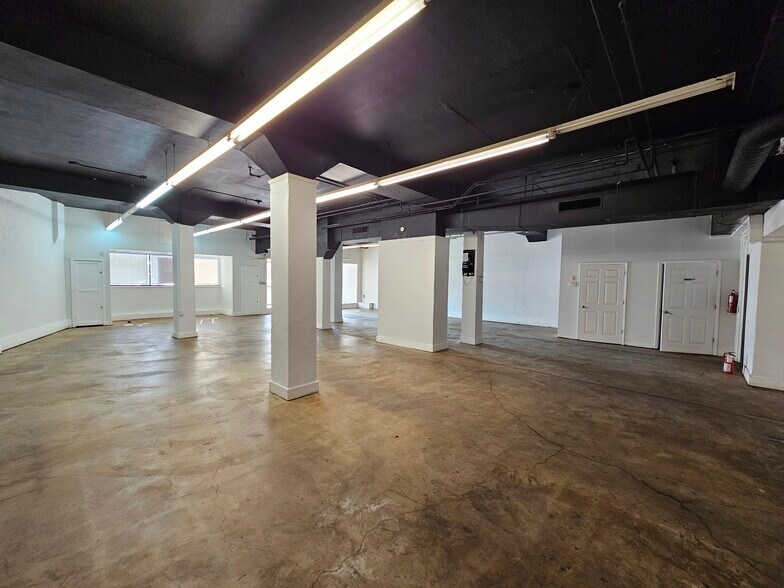 More Photos Of 2951-2961 Colerain Ave, Cincinnati Apartments For Lease