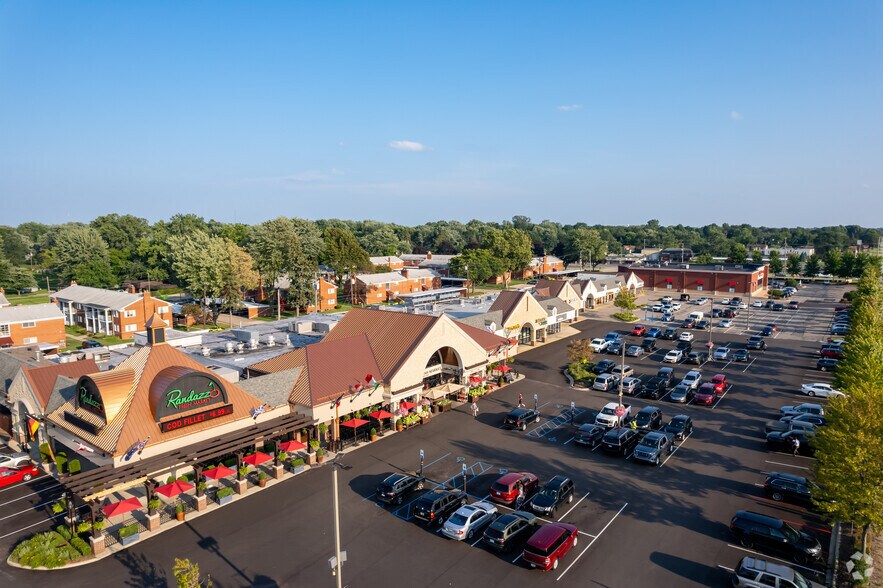 More Photos Of 36570-36830 Garfield Rd, Clinton Township Unknown For Lease