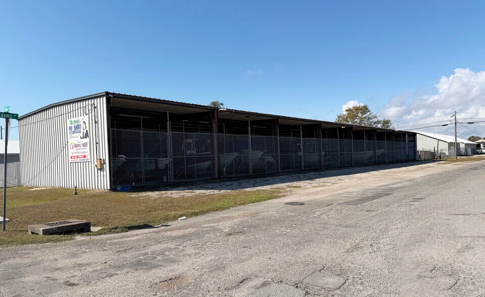 More Photos Of 4002 Adams Ave, Gulfport Self Storage For Sale
