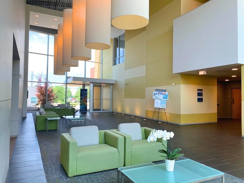 More Photos Of 2021 S First St, Champaign Office For Lease