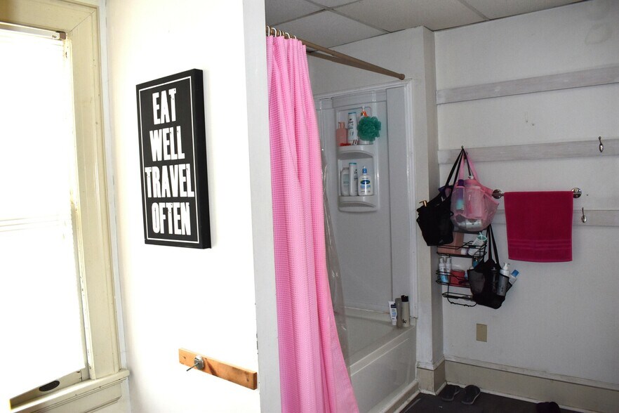 More Photos Of 5 Leroy St, Binghamton Apartments For Sale