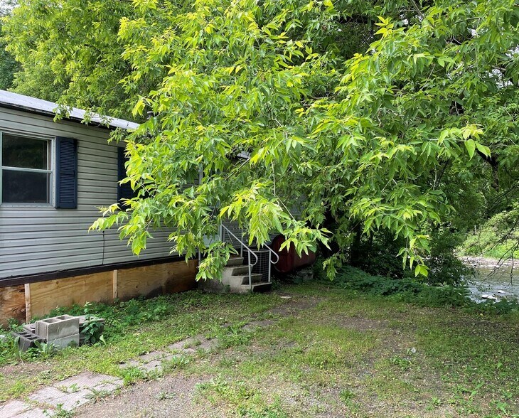 More Photos Of Cane Street, Champlain Manufactured Housing Mobile Home Park For Sale
