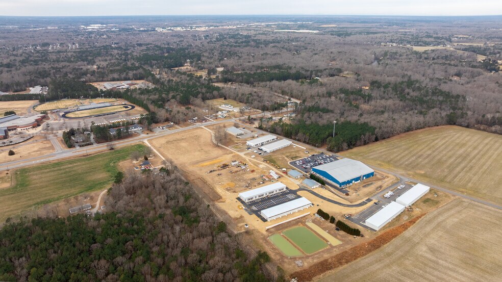 More Photos Of 8141 Pine Ridge Rd, Mechanicsville Light Distribution For Lease