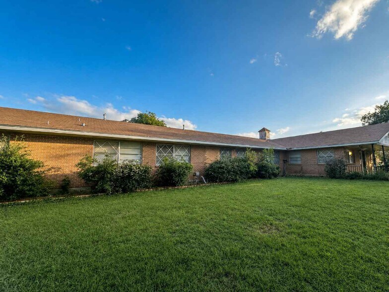 More Photos Of 1901 W Elliott St, Breckenridge Office For Sale