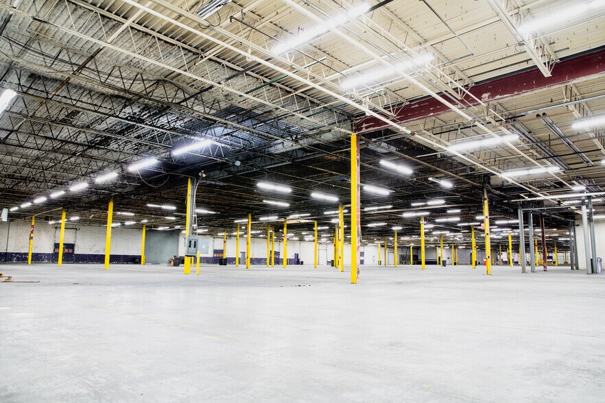 More Photos Of 75 Jytek Dr, Leominster Manufacturing For Lease