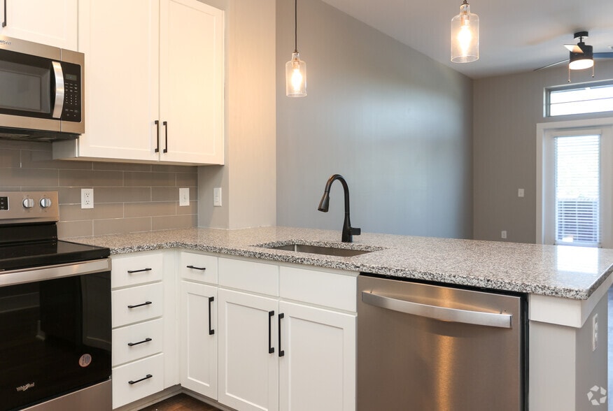 More Photos Of 201 N Church St, Mooresville Apartments For Lease