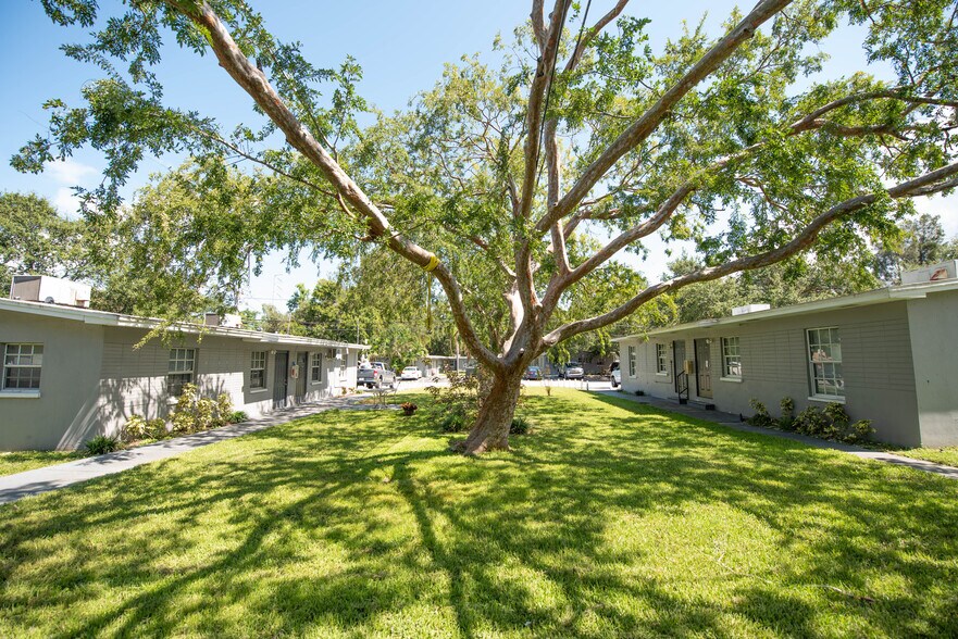 More Photos Of 1101 Tuskawilla Dr, Clearwater Apartments For Sale