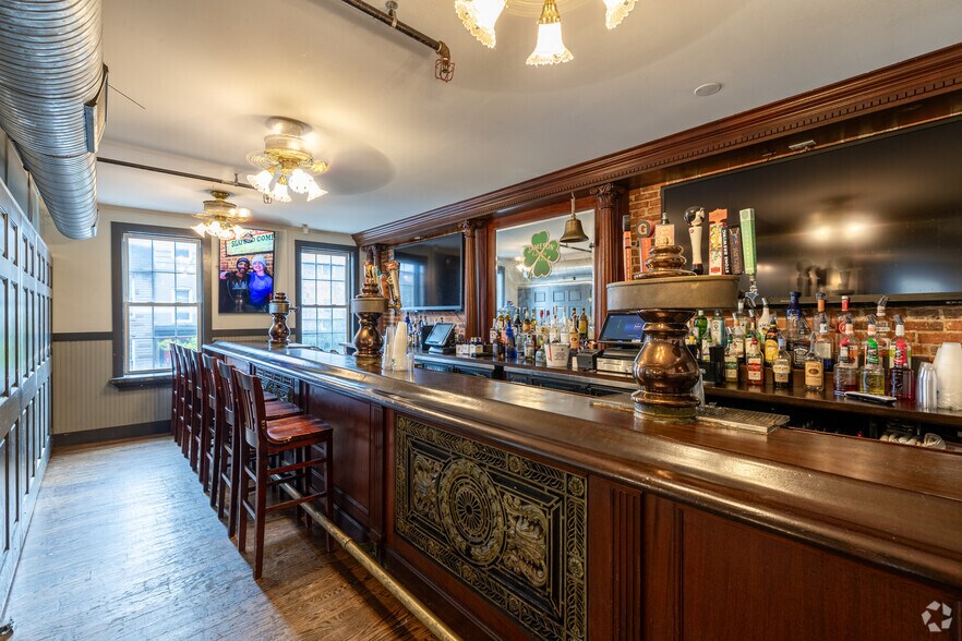 More Photos Of 1209 S Charles St, Baltimore Bar For Sale