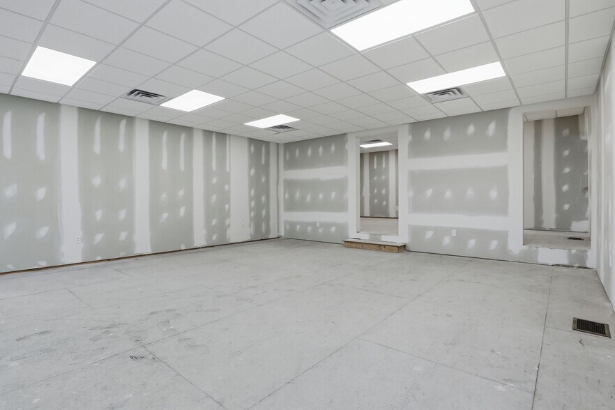 More Photos Of 211 W Ridge Rd, Rochester Storefront For Sale