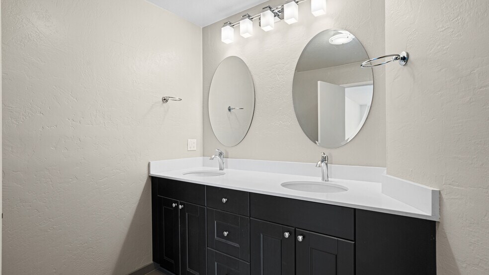 More Photos Of 151-153 Upper Via Casitas, Greenbrae Apartments For Sale