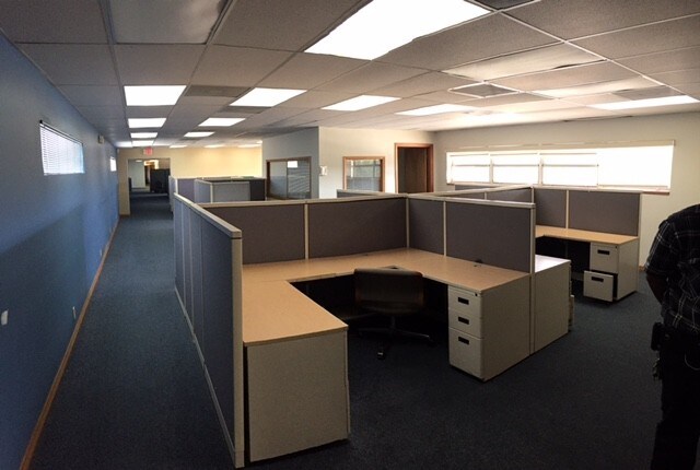 More Photos Of 501 NE 183 St, Miami Refrigeration Cold Storage For Sale